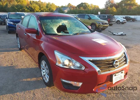 2015 Nissan Altima 2.5/2.5 S/2.5 Sl/2.5 Sv z USA, uszkodzony, nr VIN 1N4AL3AP7FC467535